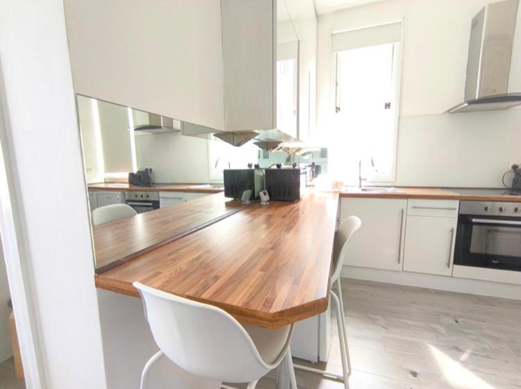 Bright Chiswick Apartment - Great Location Лондон Экстерьер фото